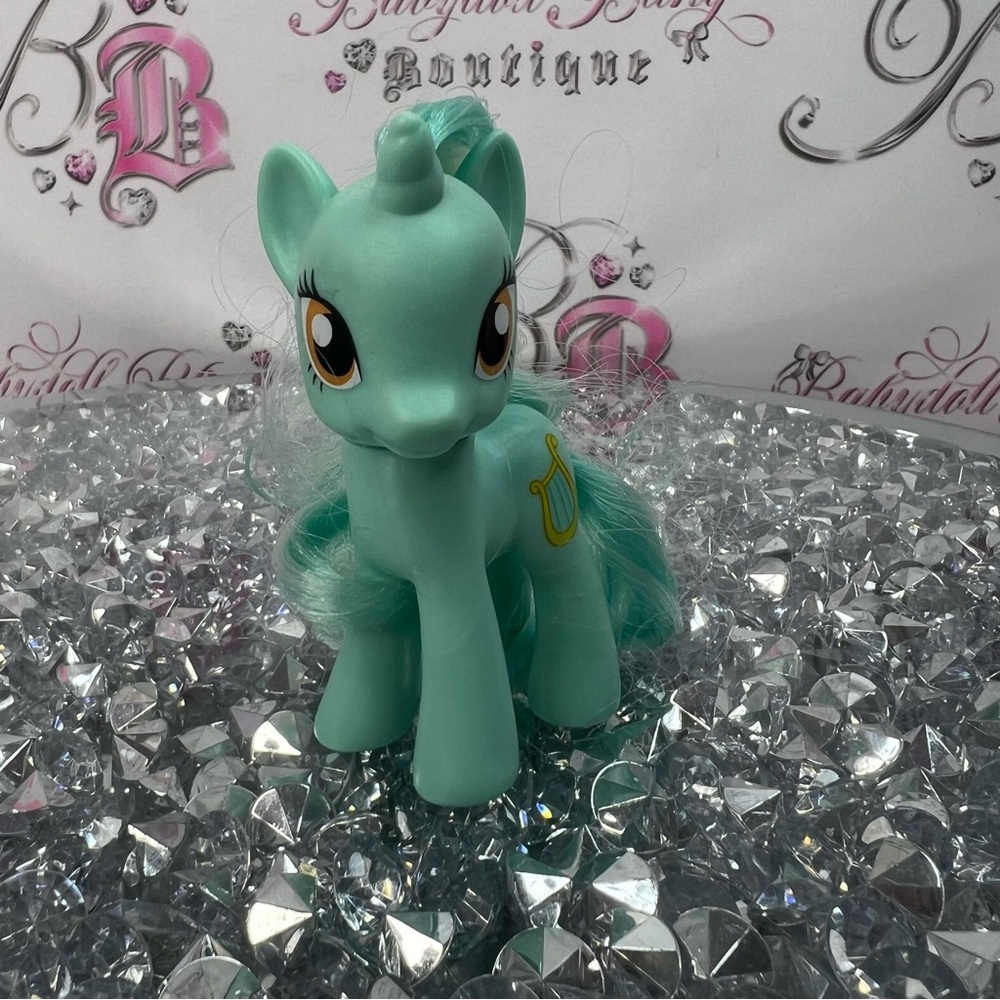 My Little Pony Mint Green Unicorn with Yellow Harp - Picture 4 of 5